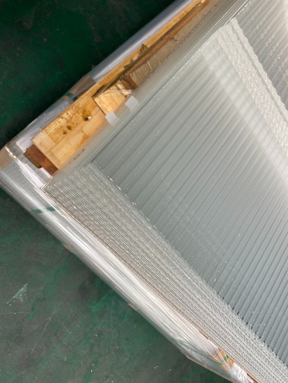 Fluted Acrylic Sheet